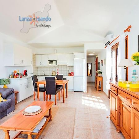 Casita El Faro En Playa Bastian Aircon In The Bedrooms Vv Costa Teguise Exterior photo