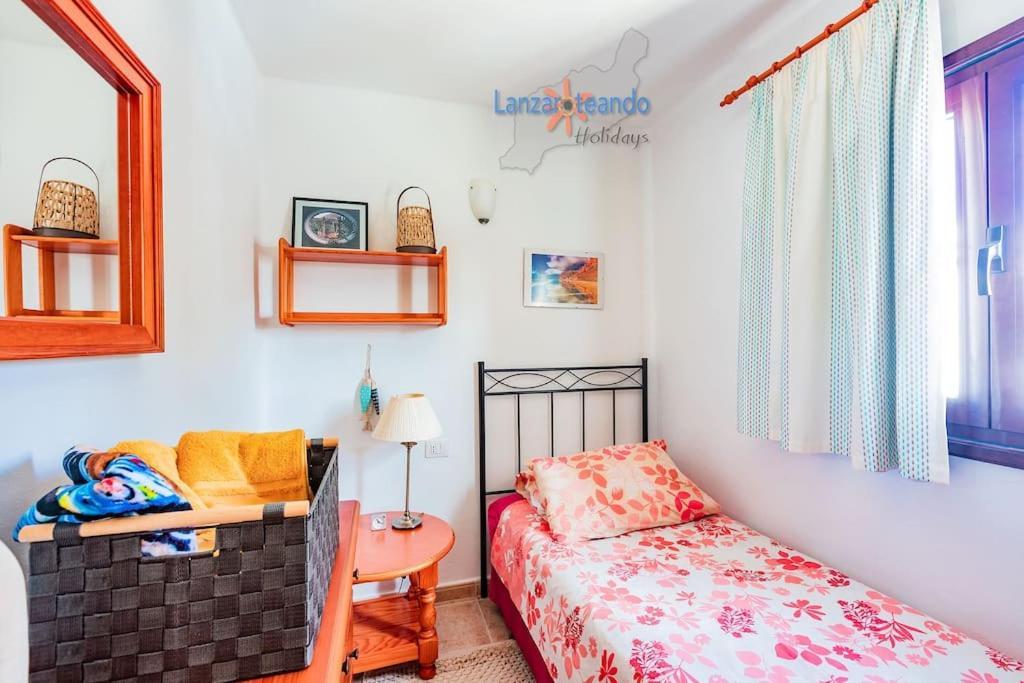 Casita El Faro En Playa Bastian Aircon In The Bedrooms Vv Costa Teguise Exterior photo