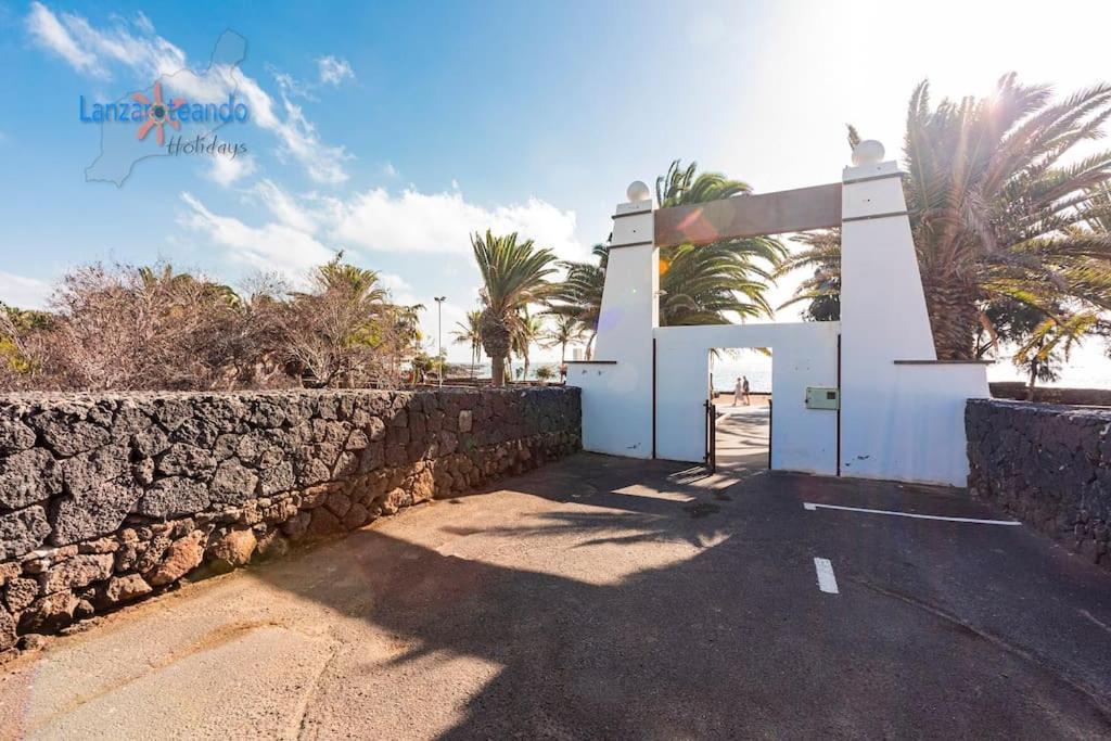 Casita El Faro En Playa Bastian Aircon In The Bedrooms Vv Costa Teguise Exterior photo